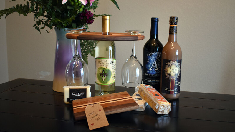Matching Wine Caddy & Cheese Cutting Board - Herby