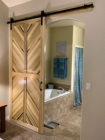 barndoor-3.jpg (2,742,430 bytes ) 